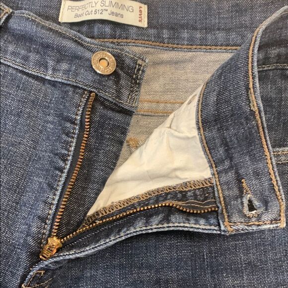 Levi's 512, Blue Boot Cut Jeans Perfectly Slimming size 12 - Picture 5 of 13
